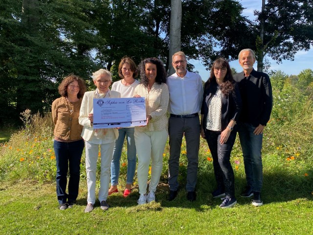 Spendenübergabe des Lions Club Koblenz Sophie La Roche